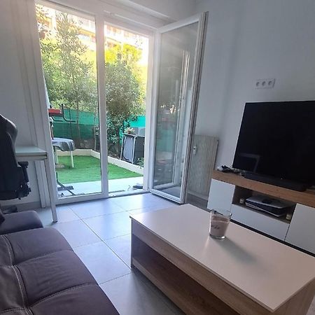 Menton, Appartement/Jardin, Proche Mer Et Centre Luaran gambar